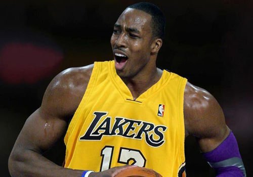 新卡牌大师？皇马本场主裁金特罗本赛季9场西甲出示8红42黄（皇马本场主裁金特罗本季执法西甲9场已掏8红42黄，判罚尺度成焦点）