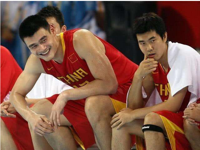 罗马诺：奥罗斯科即将加盟曼联，球员正启程前往英格兰（罗马诺称：奥罗斯科将签约曼联，已启程前往英格兰）