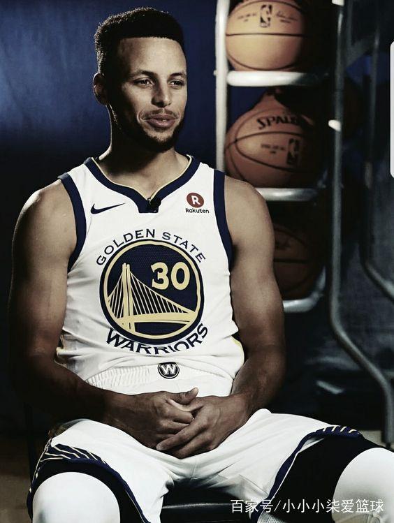 奥格斯堡vs汉堡：凯文-施洛特贝克、法比安-里德首发，法比奥-维埃拉、洛孔加出战（奥格斯堡对汉堡：凯文-施洛特贝克、法比安-里德先发，法比奥-维埃拉与洛孔加出场）