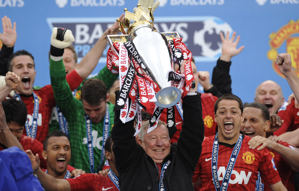 巴萨遭遇危险对手！法兰克福进攻凶猛防守漏洞百出，欧冠生死战提前上演（欧冠生死前哨战：巴萨遭遇法兰克福，进攻火力爆棚、防线漏洞频出）